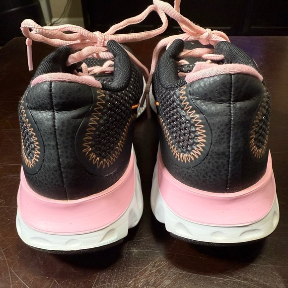 Nike Renew Run Running Shoes black and pink sz:7.5 - Picture 6 of 9